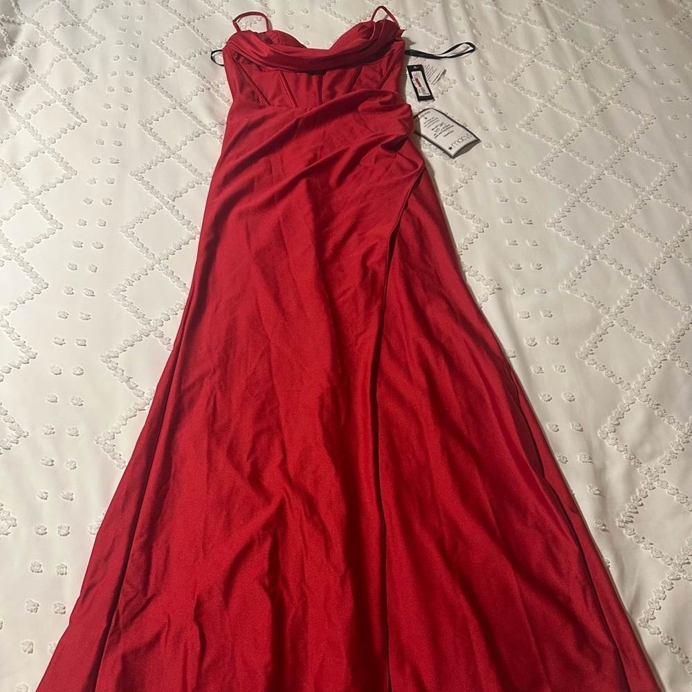 Betsy & Adam Red Trumpet Maxi Skirt Asymmetrical High-Low